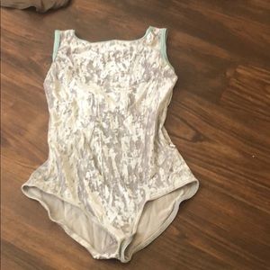 Yumiko leotard velvet size small